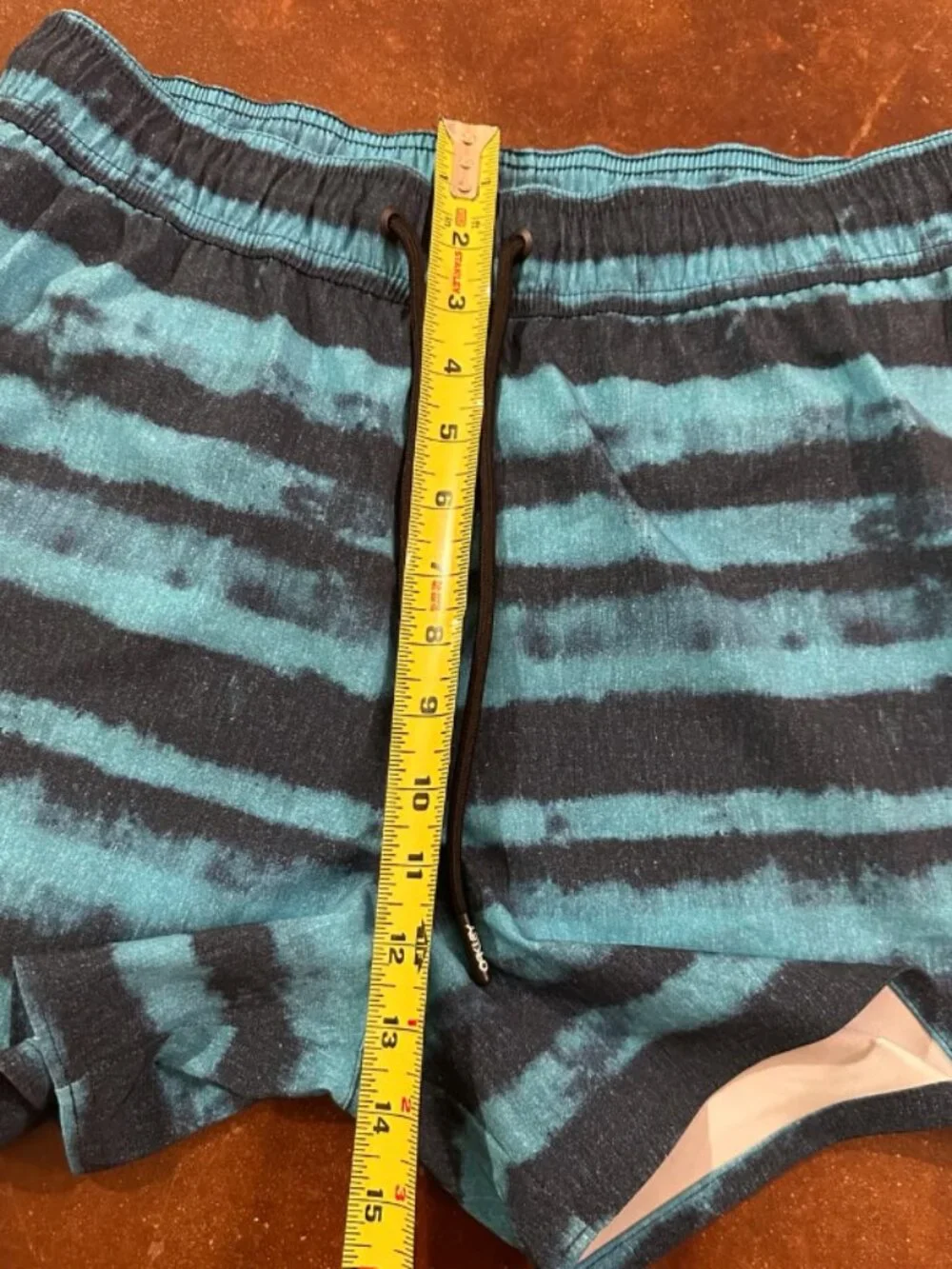 Oakley Men's Striped Swim Trunks Shorts Size Small